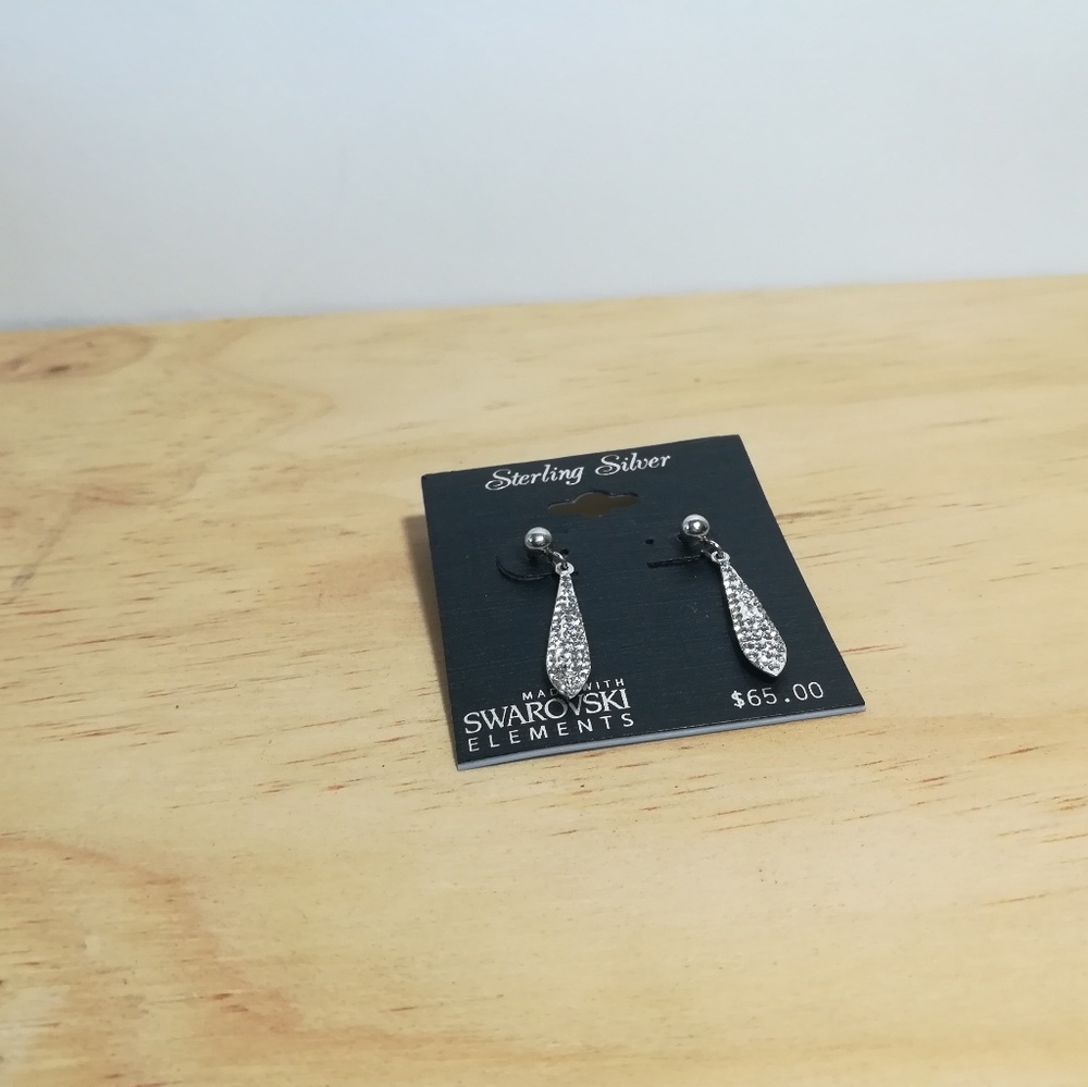 Sterling silver dangle earrings with Swarovski Ele